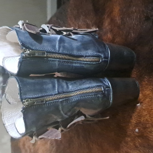 FREEBIRD Bates - Picture 4 of 7